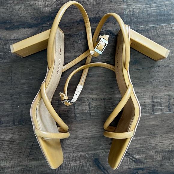 Revolve Sol Sana Wren Heel in Tan - Picture 15 of 16